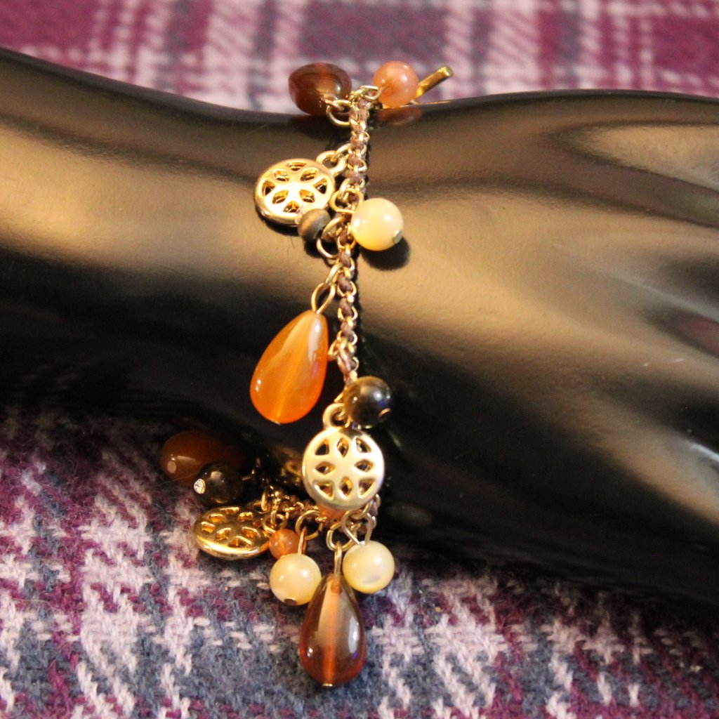 Chaps Charm Glass Stone Mop Bracelet 25$